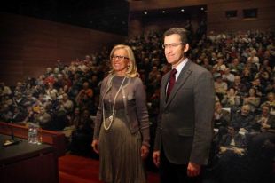 Feijoo, con Corina Porro, este luns en Vigo