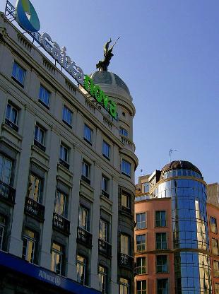 Edificio de Caixanova